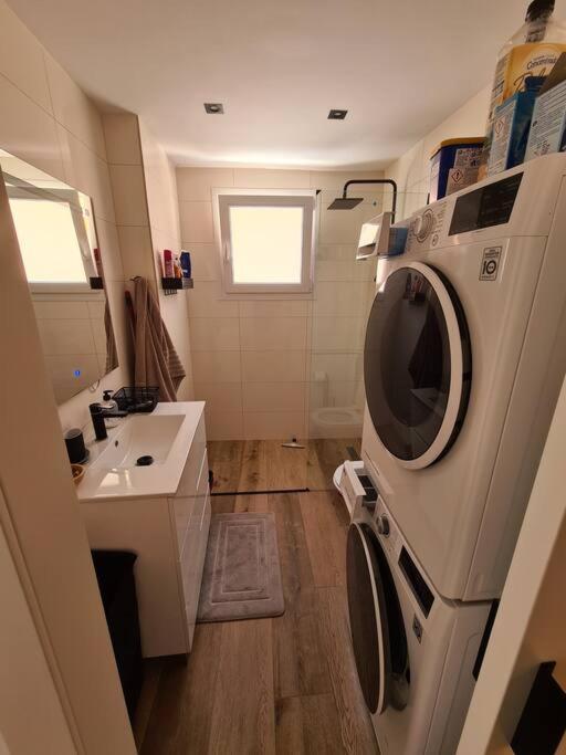 New Alexandra Apartment, 2 Min 40 Sec From Beach La Mata  Exterior foto
