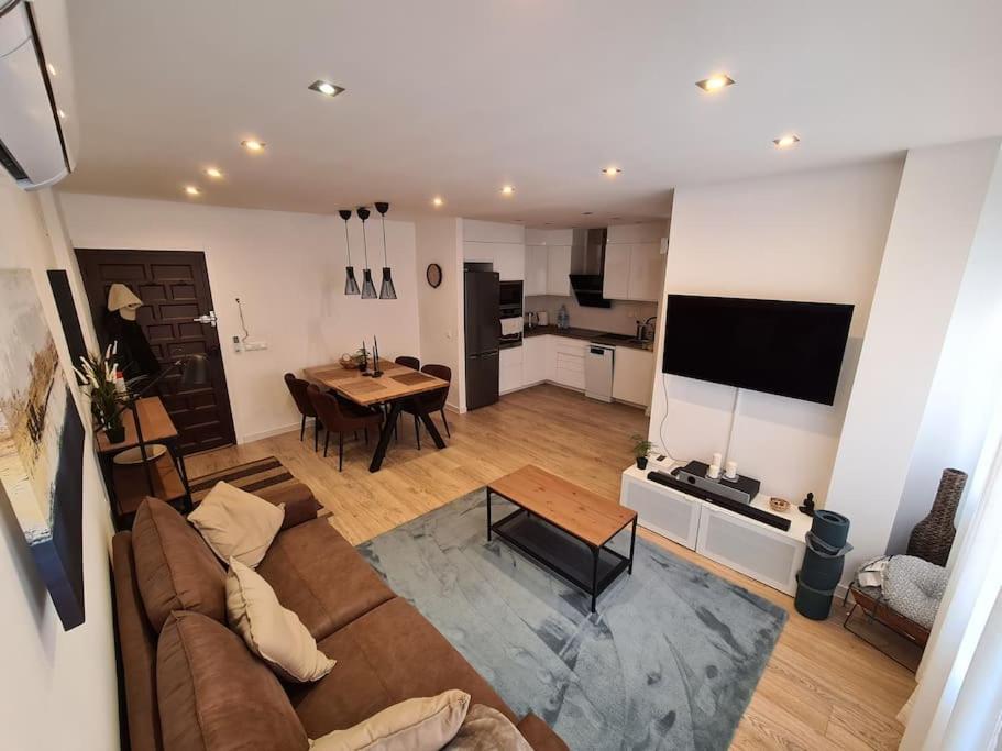 New Alexandra Apartment, 2 Min 40 Sec From Beach La Mata  Exterior foto